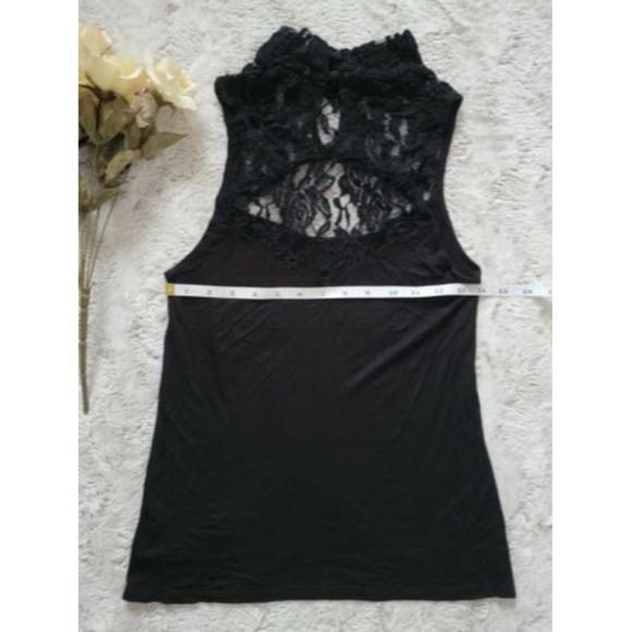 ✨️CL Silence + Noise Black Lace High Collar Keyhole Sleeveless Top Size S - Picture 8 of 9